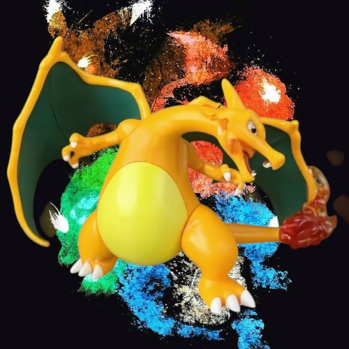 Figura Pokémon Charizard 10cm